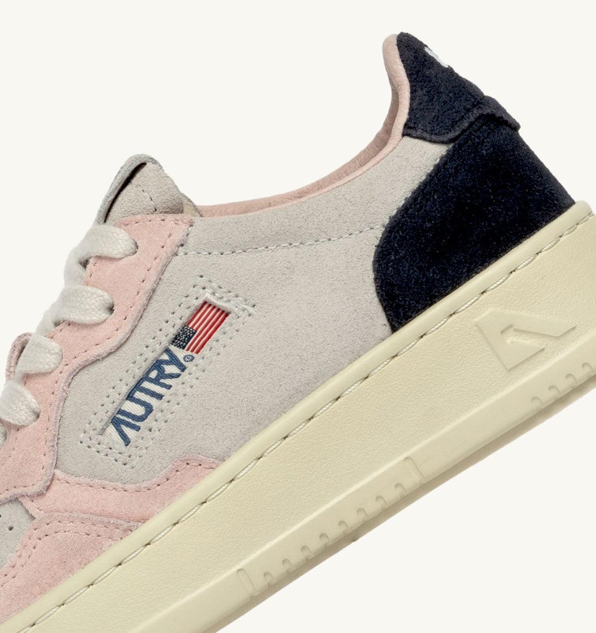 MEDALIST KIDS LOW SNEAKERS IN SUEDE COLOR ATLANTIC WHITE AND ROSEMARY - AUTRY Everyday