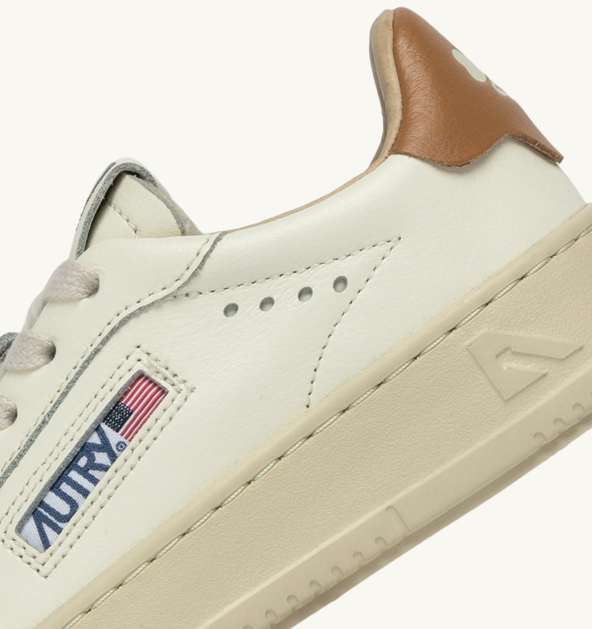 DALLAS KIDS KIDS LOW SNEAKERS IN LEATHER COLOR MARSHMALLOW AND BROWN SUGAR - AUTRY Quality