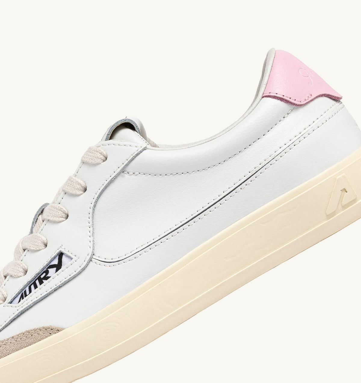 WINDSCAPE LOW SNEAKERS IN WHITE AND FAIRY TALE LEATHER - AUTRY Value
