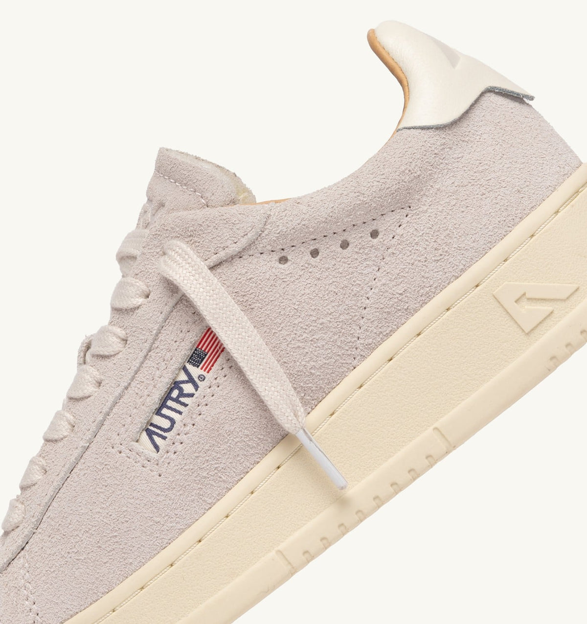 DALLAS LOW SNEAKERS IN WHITE SUEDE - AUTRY Value