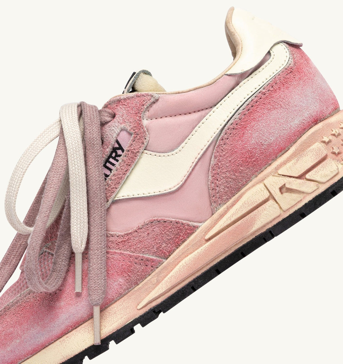 REELWIND SUPER VINTAGE SNEAKERS IN WHITE AND PINK SUEDE AND NYLON - AUTRY Great Value