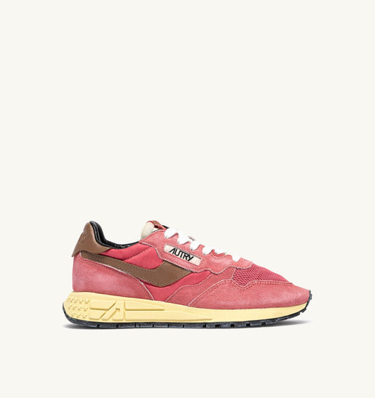 REELWIND LOW SNEAKERS IN STRAWBERRY SUGAR AND COCONUT NYLON AND SUEDE - AUTRY Essential