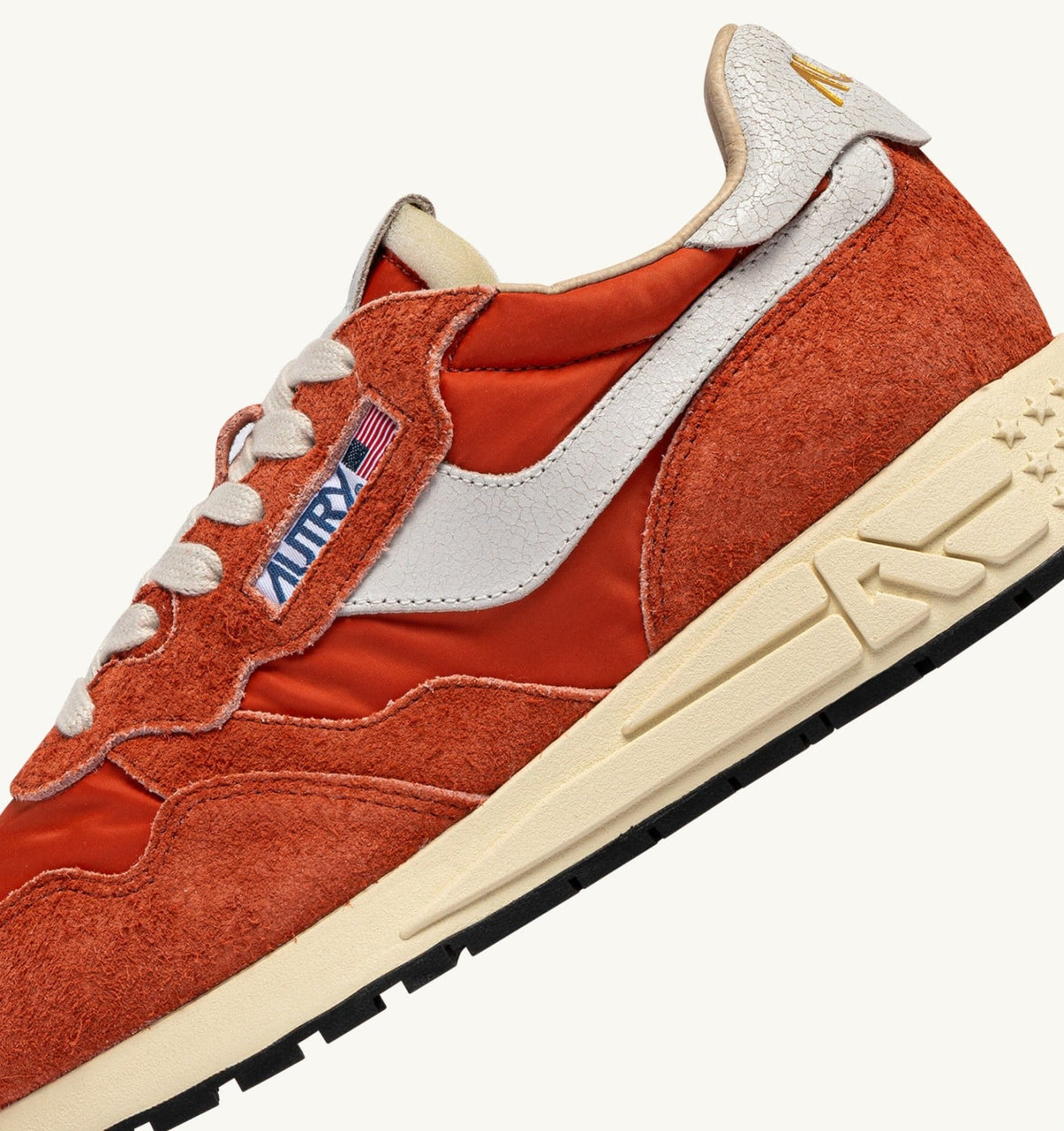 REELWIND LOW SNEAKERS IN WHITE AND ORANGE RUST NYLON AND SUEDE - AUTRY Great Value