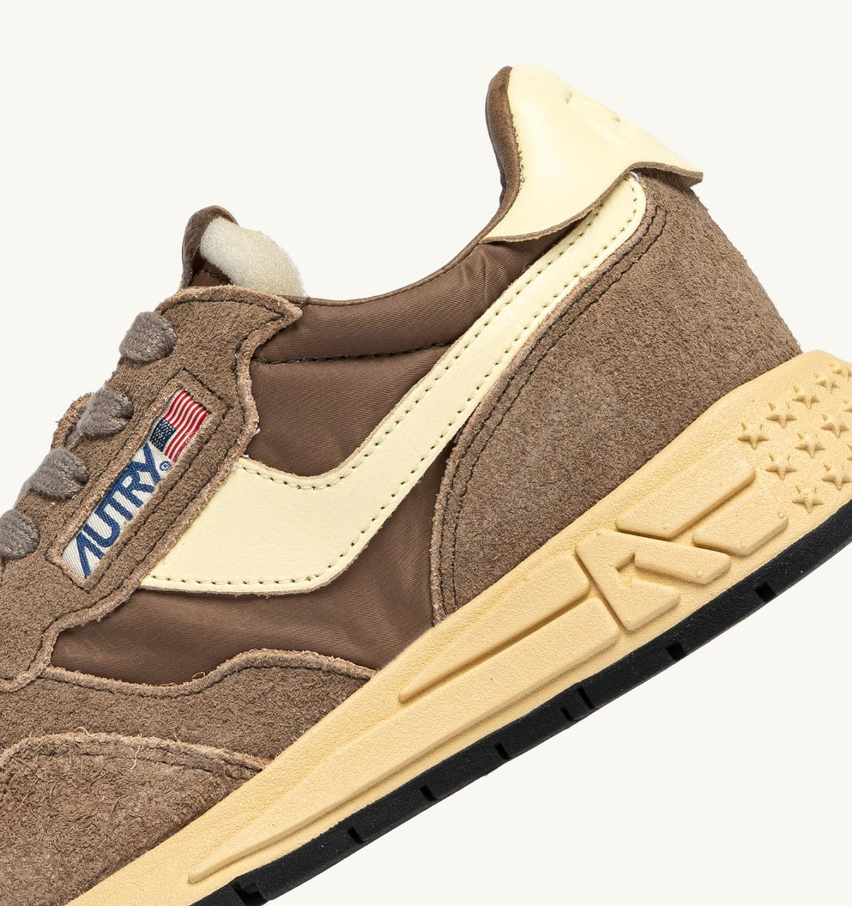 REELWIND LOW SNEAKERS IN CROC AND RUTABAGA NYLON AND SUEDE - AUTRY Classic