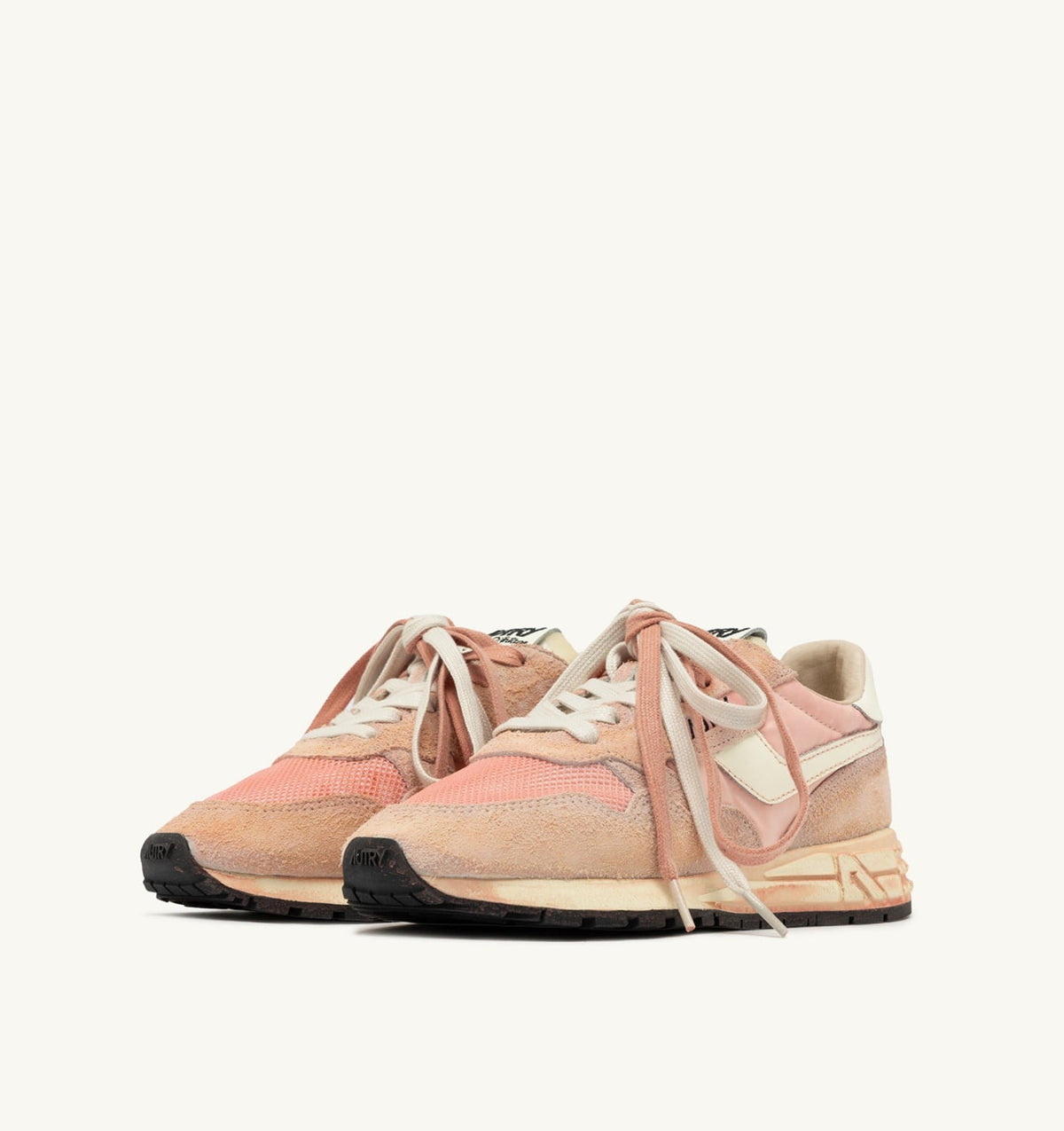 REELWIND SUPER VINTAGE SNEAKERS IN WHITE AND PINK SUEDE AND NYLON - AUTRY Essential