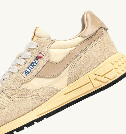 REELWIND LOW SNEAKERS IN ECRU AND WHITE PEPPER NYLON AND SUEDE - AUTRY Great Value