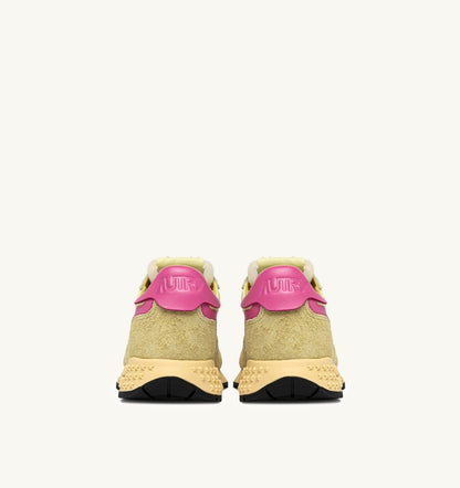REELWIND LOW SNEAKERS IN STRAW AND CHATEAU ROSE NYLON AND SUEDE - AUTRY Quality