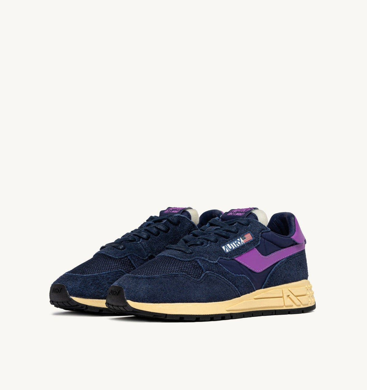 REELWIND LOW SNEAKERS IN NAVY AND DEWBERRY NYLON AND SUEDE - AUTRY Classic