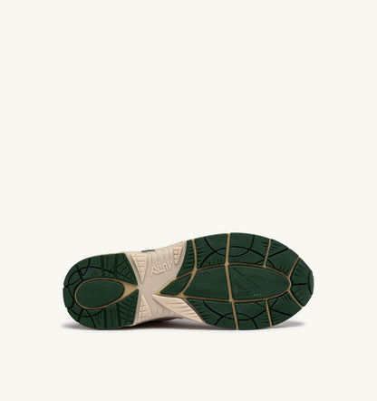 HYPERWAY SNEAKERS IN FIG AND WHITE MESH AND SUEDE - AUTRY Classic