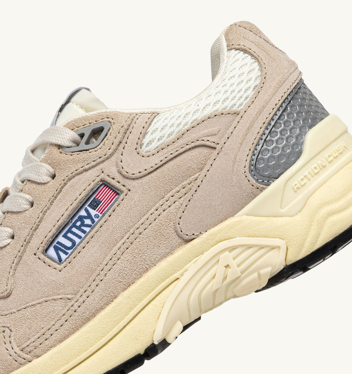 HYPERWAY SNEAKERS IN SAND BROWN AND SILVER-TONE SUEDE AND MESH - AUTRY Essential