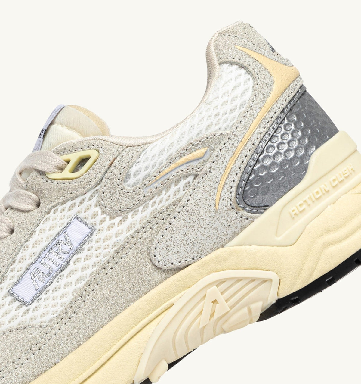 HYPERWAY SNEAKERS IN WHITE MESH AND GLITTER GRAY LEATHER - AUTRY Essential