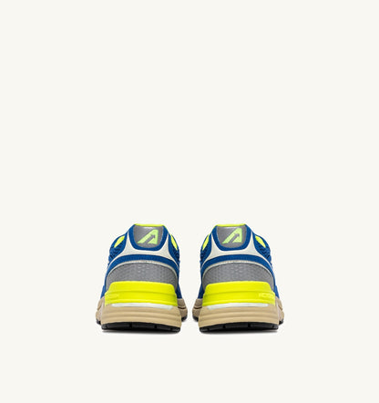 HYPERWAY SNEAKERS IN PRINCESS BLUE AND VANILLA ICE MESH AND SUEDE - AUTRY Value