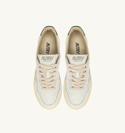 MEDALIST LOW SNEAKERS IN WHITE LEATHER AND DARK SEA SUEDE - AUTRY Latest