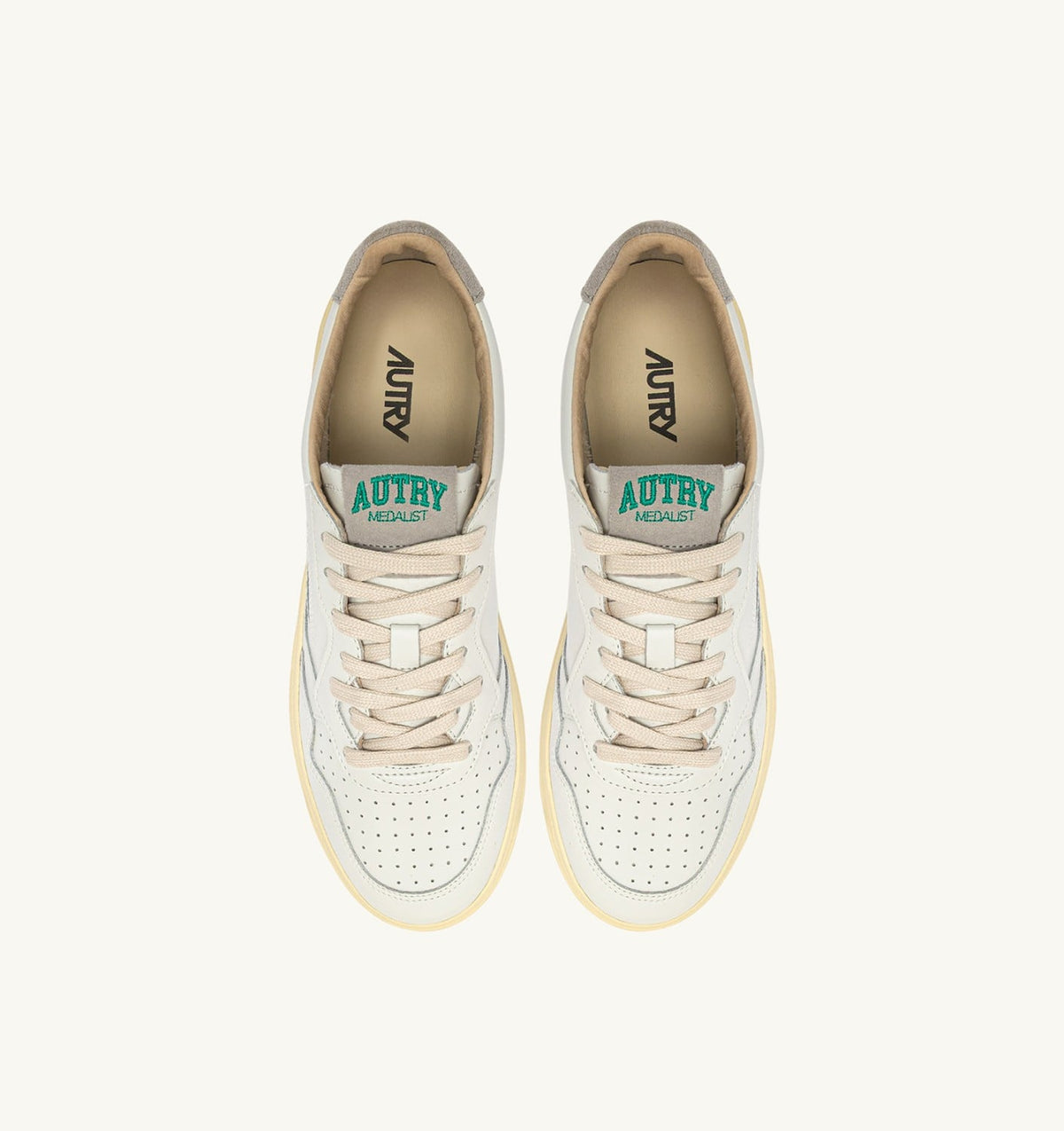 MEDALIST LOW SNEAKERS IN WHITE LEATHER AND CLOUD SUEDE - AUTRY Classic