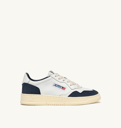 MEDALIST LOW SNEAKERS IN WHITE LEATHER AND DENIM SUEDE - AUTRY Great Value