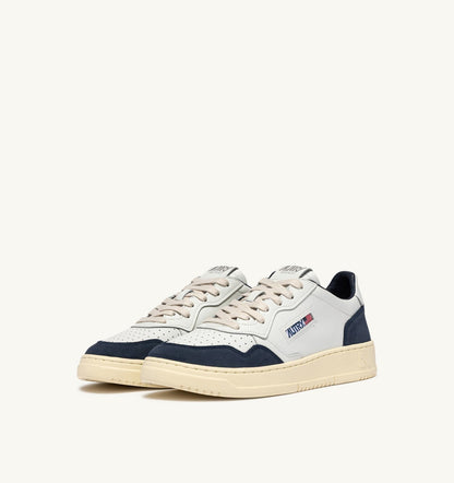 MEDALIST LOW SNEAKERS IN WHITE LEATHER AND DENIM SUEDE - AUTRY Great Value