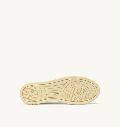MEDALIST LOW SNEAKERS IN WHITE LEATHER AND CHOCOLATE CHIP SUEDE - AUTRY Latest