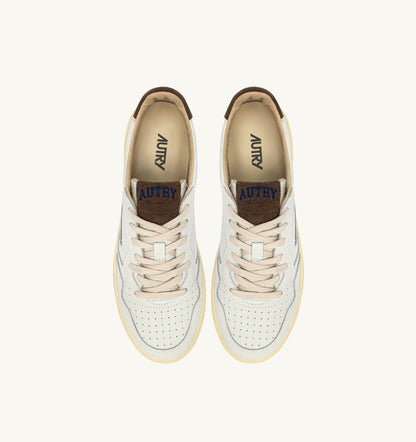 MEDALIST LOW SNEAKERS IN WHITE LEATHER AND CHOCOLATE CHIP SUEDE - AUTRY Latest