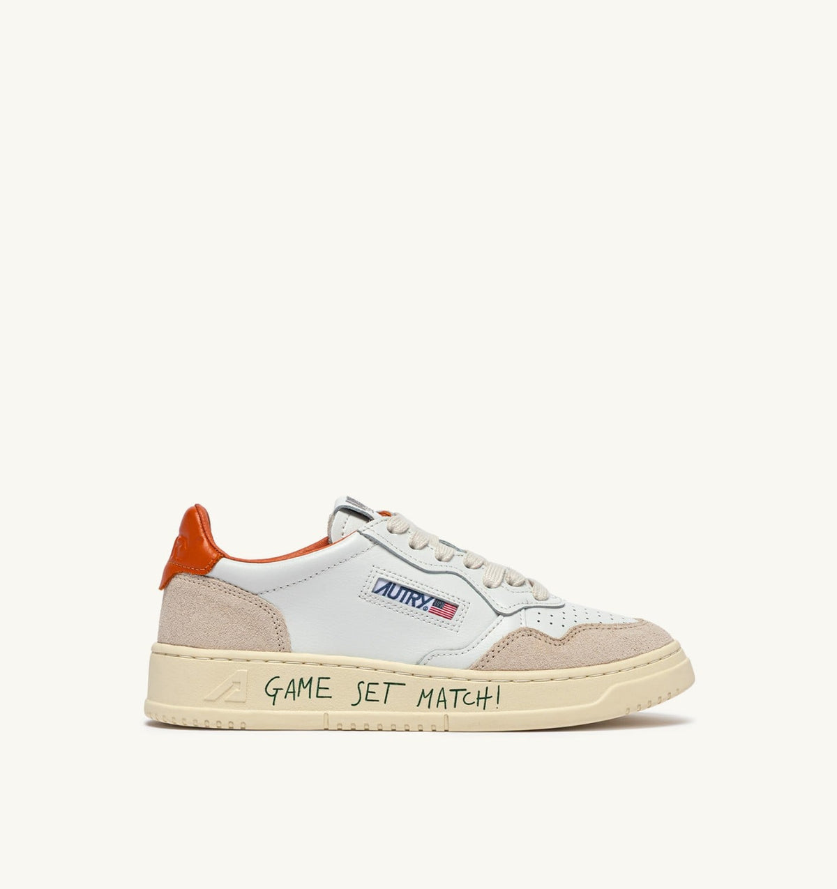 MEDALIST LOW SNEAKERS IN LEATHER AND SUEDE COLOR WHITE AND HAWAIIAN SUNSET WITH LETTERING - AUTRY Essential