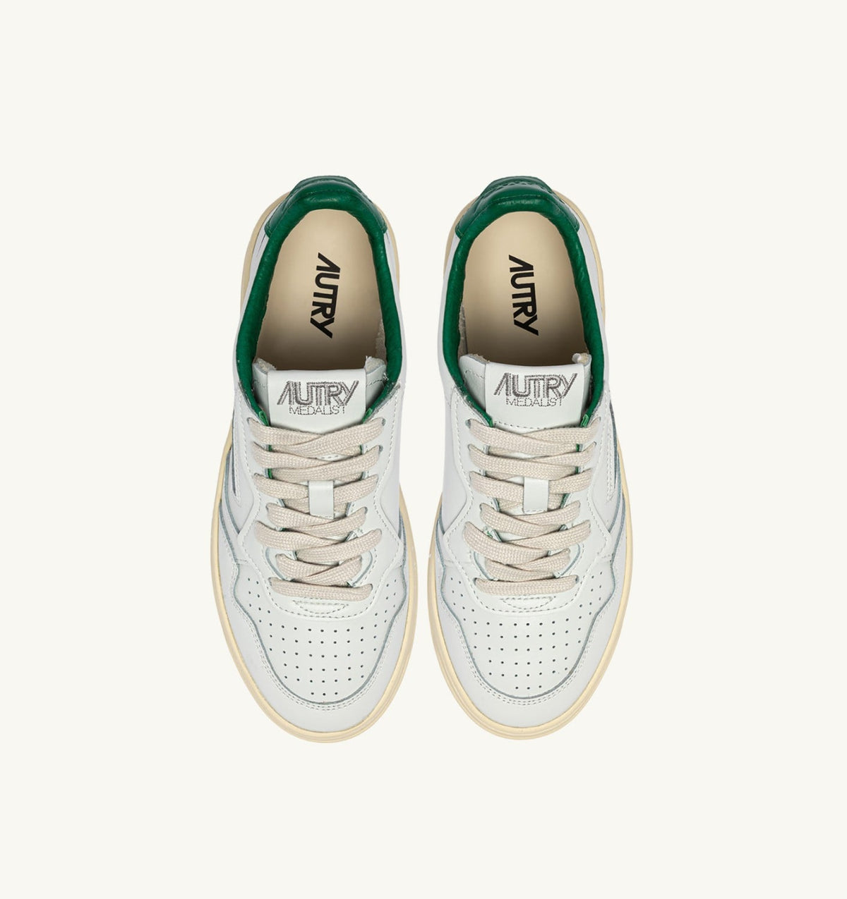 MEDALIST LOW SNEAKERS IN LEATHER COLOR WHITE AND GREEN JACKET WITH LETTERING - AUTRY Everyday