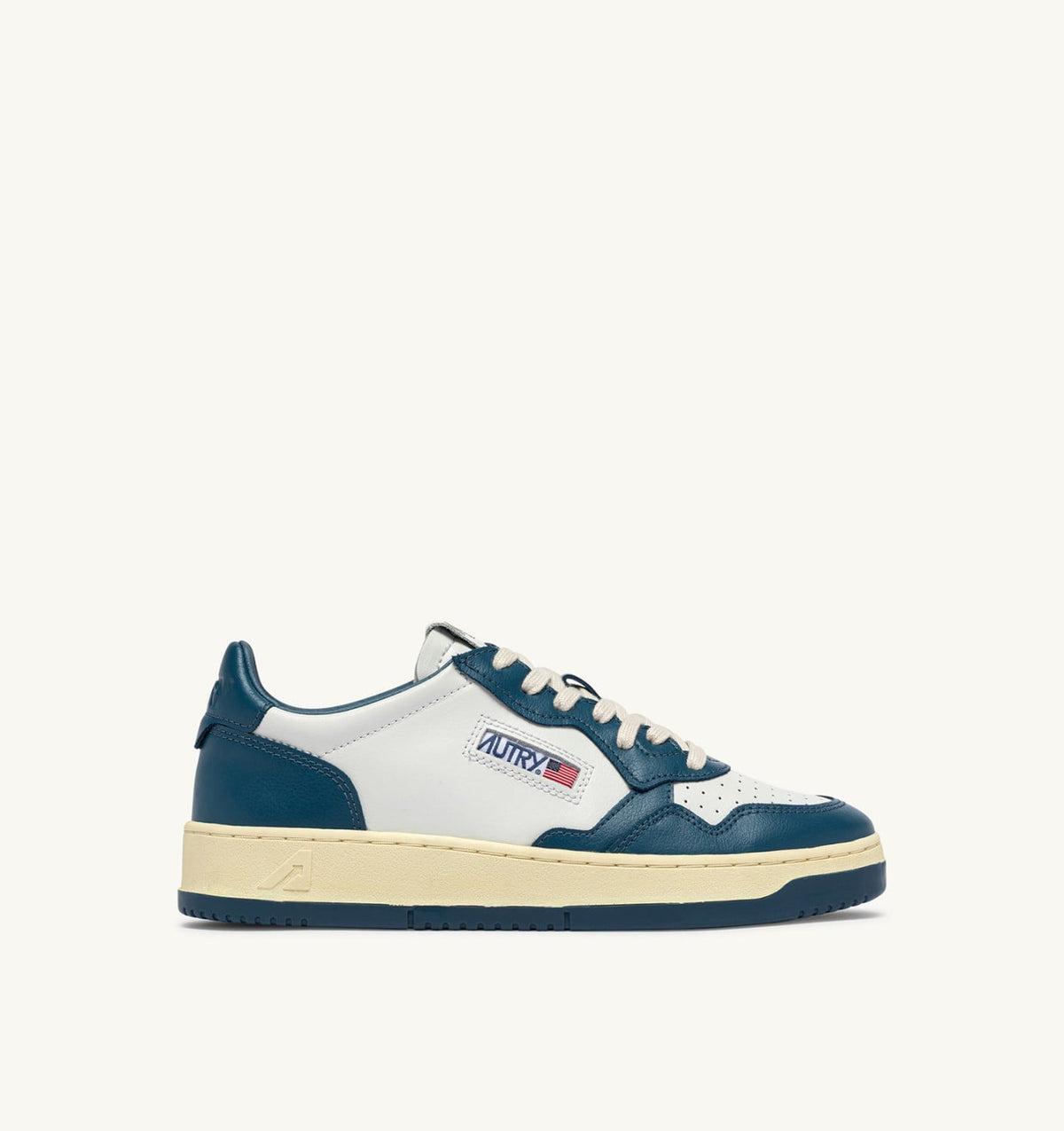 MEDALIST LOW BICOLOR SNEAKERS IN WHITE AND MALLARD BLUE LEATHER - AUTRY Latest