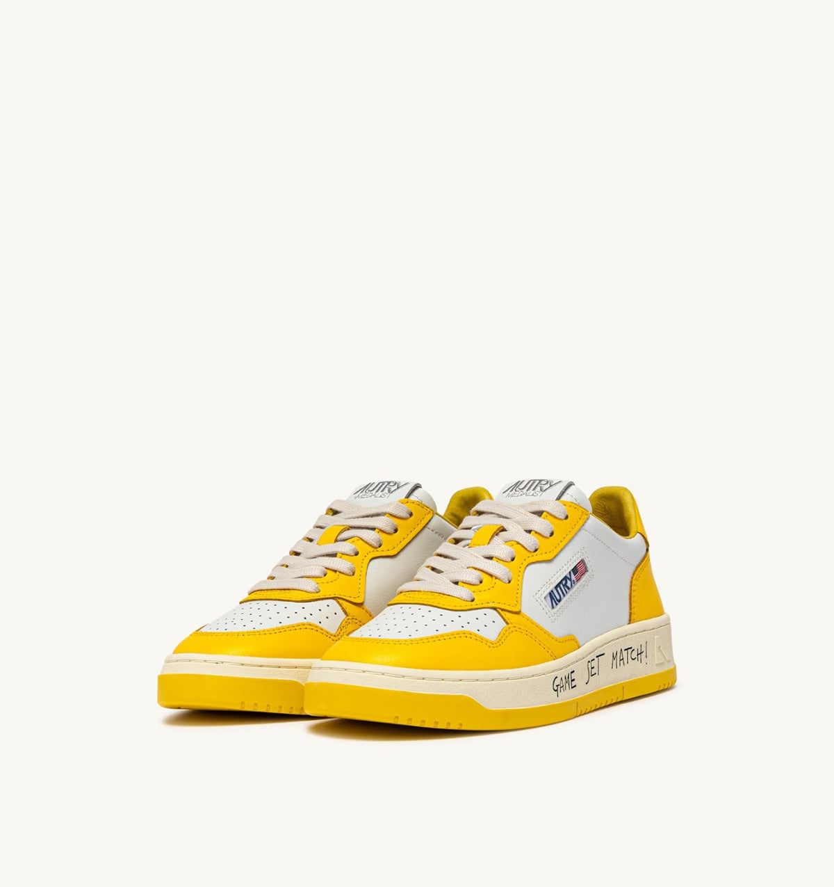 MEDALIST LOW SNEAKERS IN WHITE AND SLICKER LEATHER WITH LETTERING - AUTRY Great Value