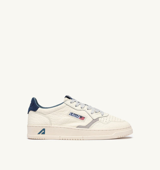MEDALIST LOW SNEAKERS IN BLUE DEPTHS AND VAPOR LEATHER - AUTRY Latest