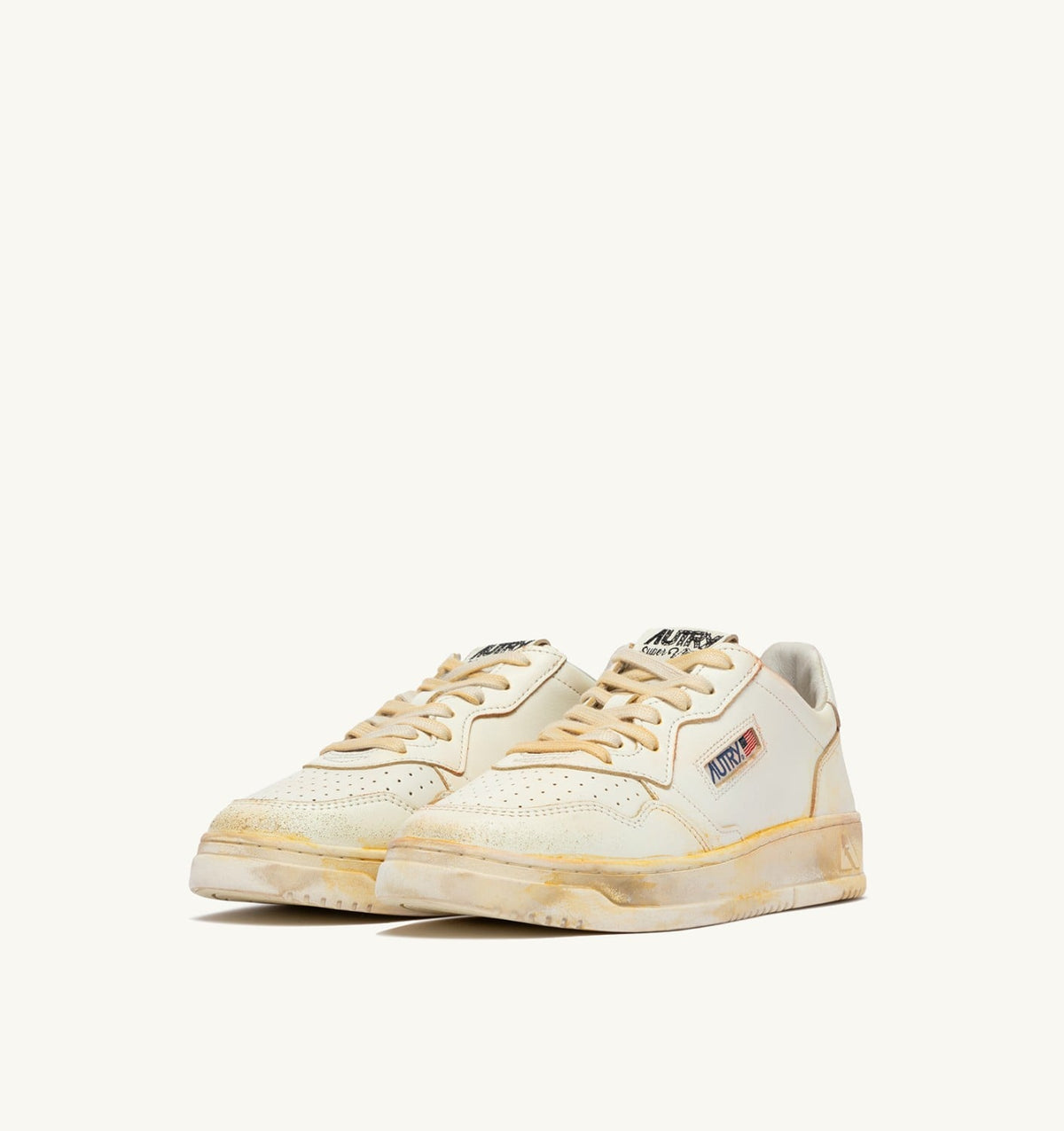MEDALIST LOW SUPER VINTAGE SNEAKERS IN WHITE LEATHER - AUTRY Everyday
