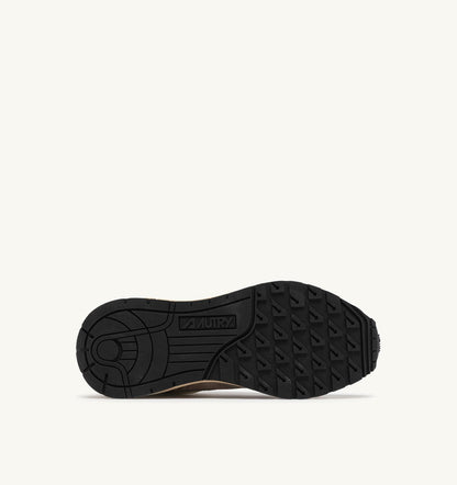 REELWIND SUPER VINTAGE SNEAKERS IN WOODSMOKE AND WHITE SUEDE AND NYLON - AUTRY Quality