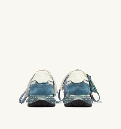 REELWIND SUPER VINTAGE SNEAKERS IN MALLARD BLUE AND WHITE SUEDE AND NYLON - AUTRY Essential