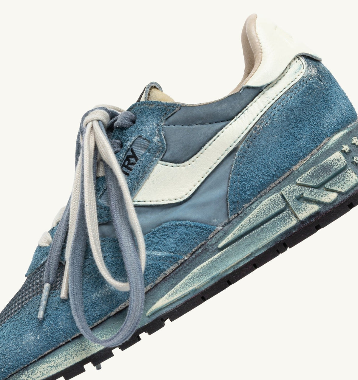 REELWIND SUPER VINTAGE SNEAKERS IN MALLARD BLUE AND WHITE SUEDE AND NYLON - AUTRY Essential
