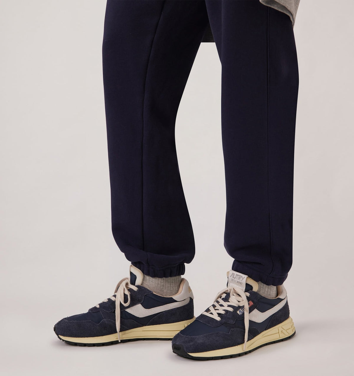 REELWIND LOW SNEAKERS IN BLUE SPACE AND WHITE NYLON AND SUEDE - AUTRY Classic