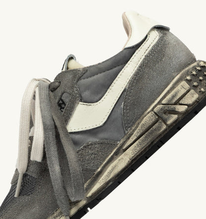 REELWIND SUPER VINTAGE SNEAKERS IN WHITE AND BLACK SUEDE AND NYLON - AUTRY Quality
