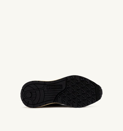REELWIND LOW SNEAKERS IN SAND SUEDE AND REFLECTIVE NYLON - AUTRY Quality