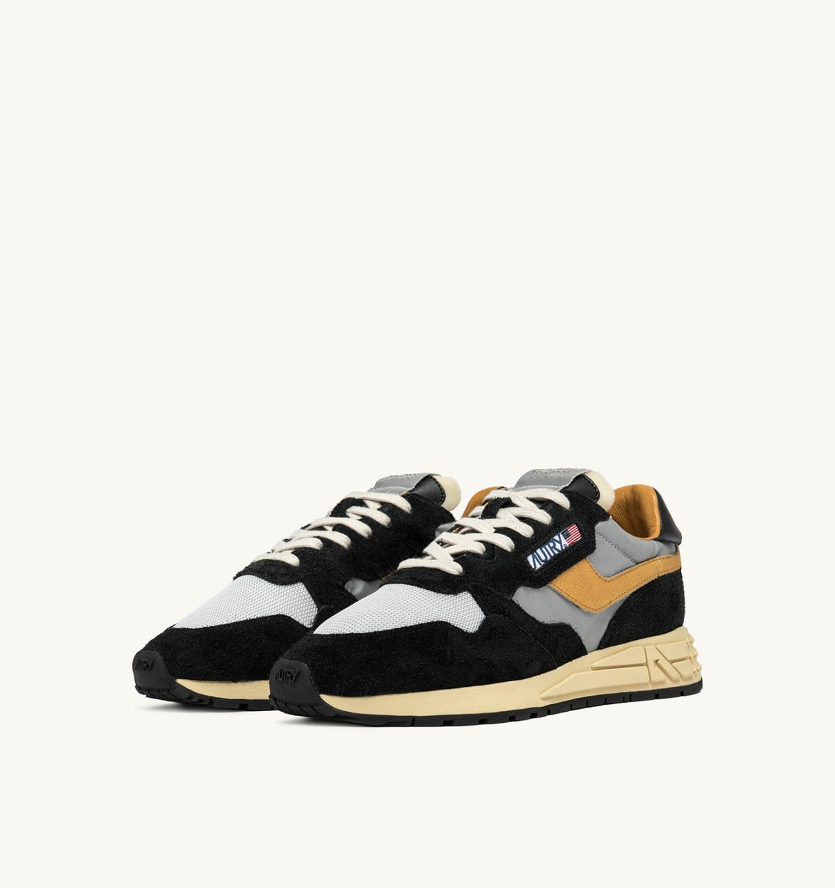 REELWIND LOW SNEAKERS IN BLACK SUEDE AND REFLECTIVE NYLON - AUTRY Classic
