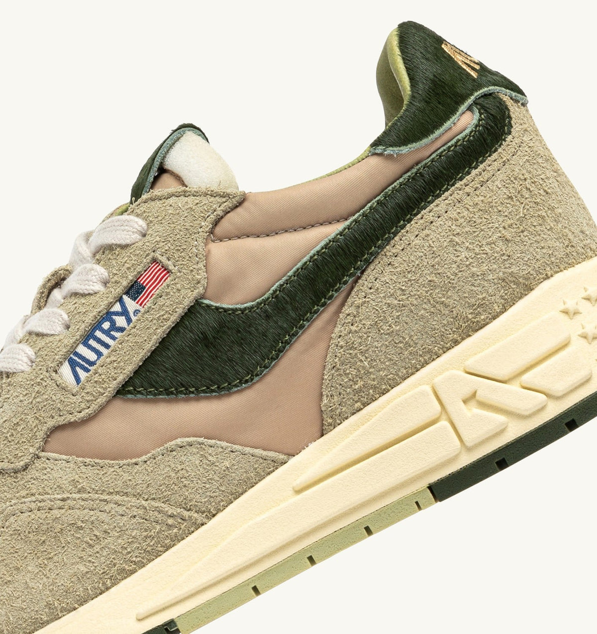 REELWIND LOW SNEAKERS IN NYLON AND SUEDE COLOR SPONGE AND GREEN - AUTRY Value
