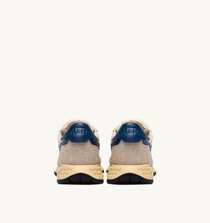 REELWIND LOW SNEAKERS IN NYLON SUEDE AND LEATHER COLOR ECRU AND ENSIGN BLUE - AUTRY Quality