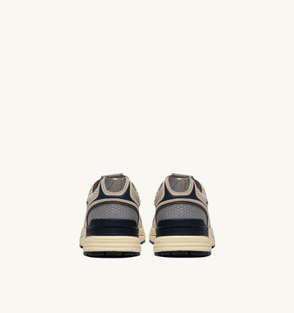 HYPERWAY SNEAKERS IN SAND AND SPA BLUE SUEDE AND MESH - AUTRY Everyday