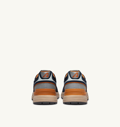 HYPERWAY SNEAKERS IN MIDNIGHT AND TOMATO CREAM SUEDE AND MESH - AUTRY Classic