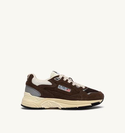 HYPERWAY SNEAKERS IN MARSHMALLOW AND TERRACOTTA SUEDE AND MESH - AUTRY Latest