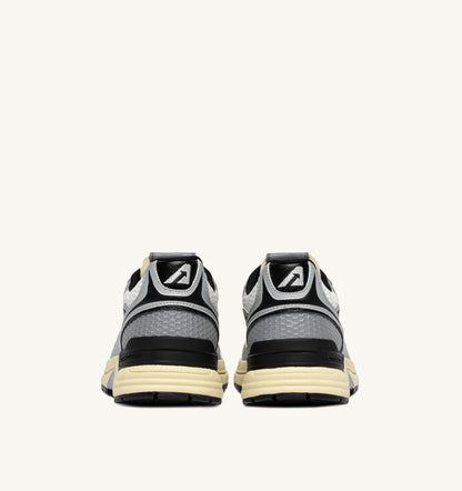 HYPERWAY SNEAKERS IN WHITE SILVER AND BLACK SYNTHETIC LEATHER AND MESH - AUTRY Quality