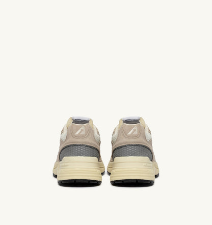 HYPERWAY SNEAKERS IN SAND BROWN AND SILVER-TONE SUEDE AND MESH - AUTRY Value