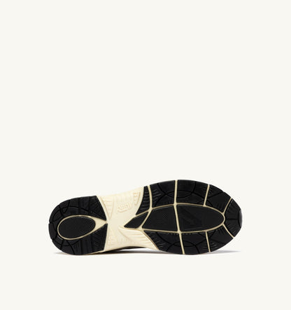 HYPERWAY SNEAKERS IN MARSHMALLOW AND LEAD SUEDE AND MESH - AUTRY Everyday