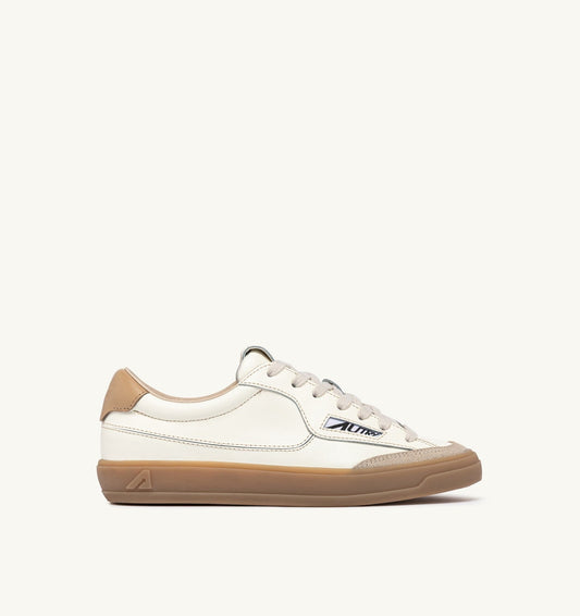 WINDSCAPE LOW SNEAKERS IN MARSHMALLOW AND TAN LEATHER - AUTRY Latest