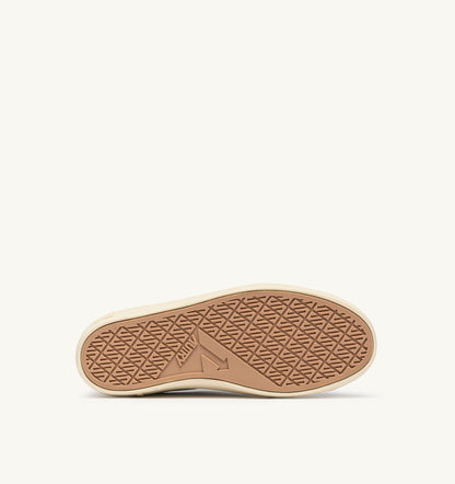 WINDSCAPE LOW SNEAKERS IN WHITE LEATHER - AUTRY Essential