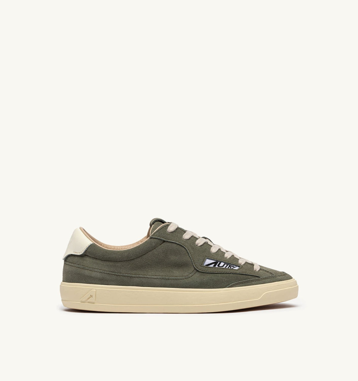 WINDSCAPE LOW SNEAKERS IN SMOKED GREEN AND MARSHMALLOW SUEDE - AUTRY Essential