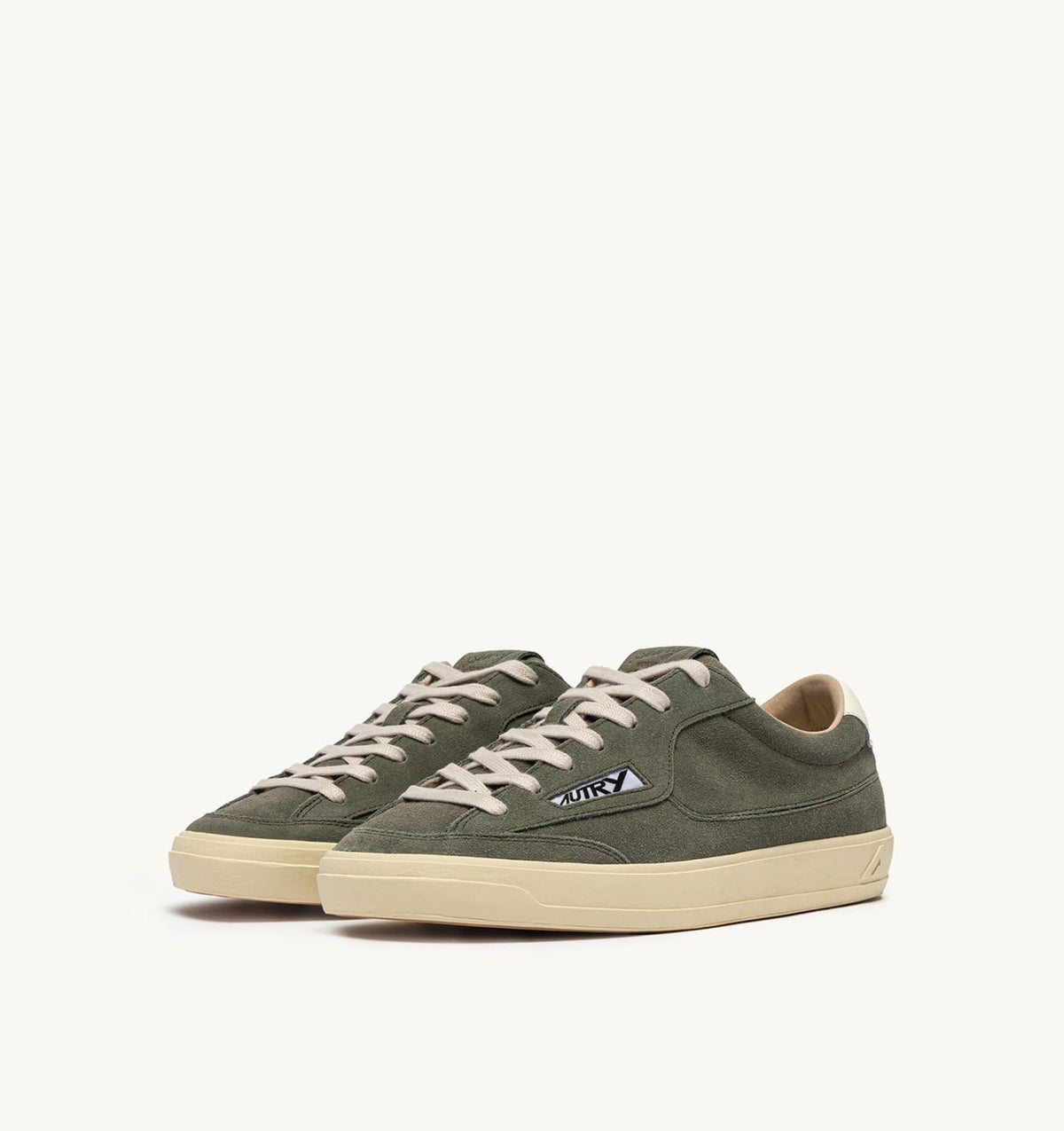 WINDSCAPE LOW SNEAKERS IN SMOKED GREEN AND MARSHMALLOW SUEDE - AUTRY Essential