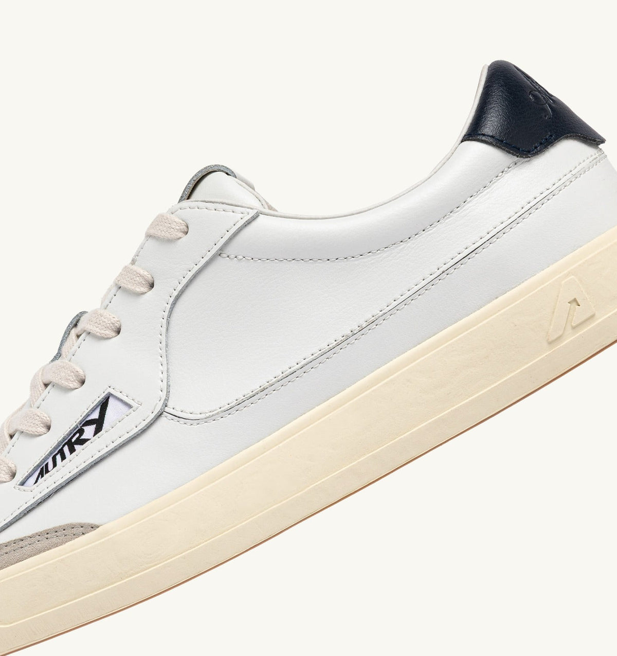 WINDSCAPE LOW SNEAKERS IN WHITE AND SPACE LEATHER - AUTRY Everyday