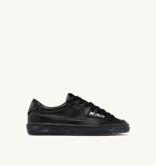 WINDSCAPE LOW SUPER VINTAGE SNEAKERS IN BLACK LEATHER - AUTRY Value