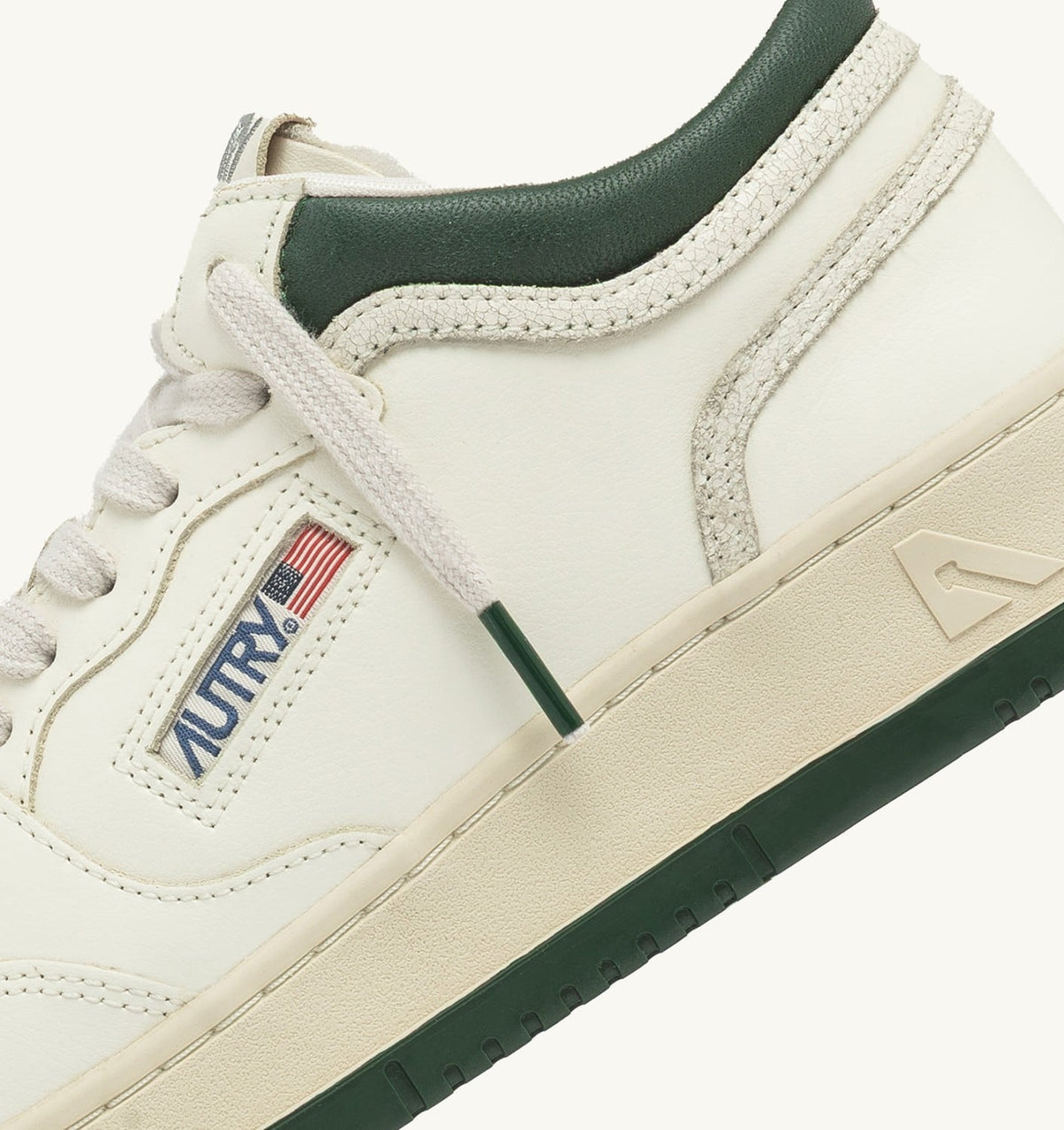 MED-WAY SNEAKERS IN LEATHER COLOR MARSHMALLOW AND MOUNTAIN - AUTRY Value